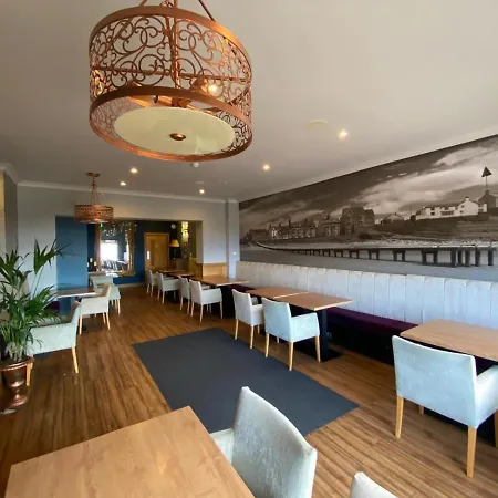 Bed & Breakfast The Calder House 4*