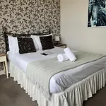 The Calder House 4* סיסקייל